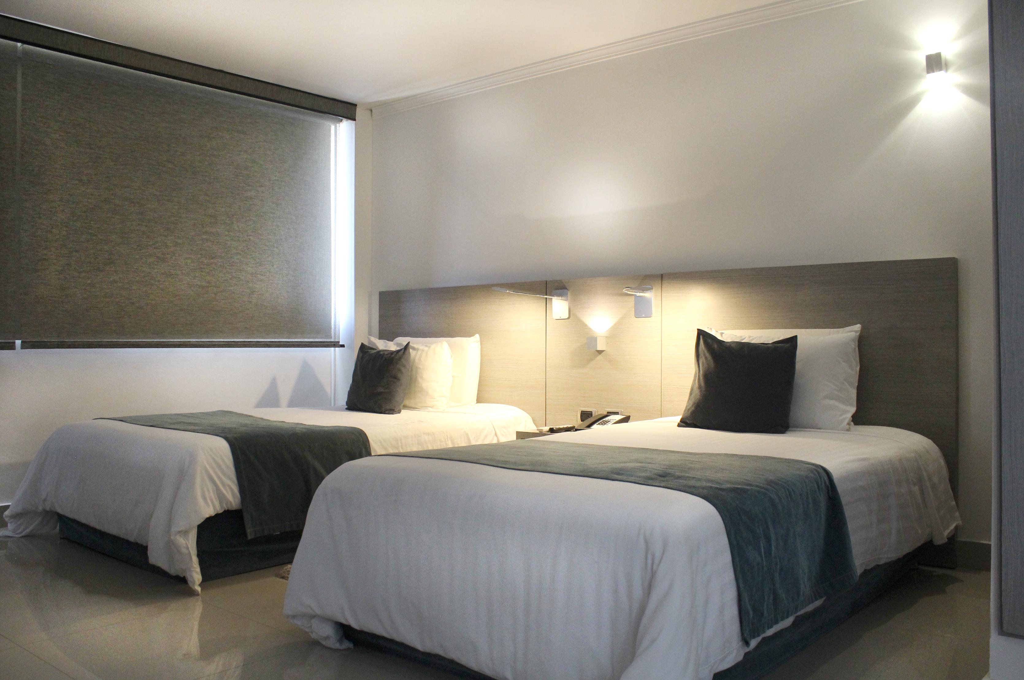 Plaza Hotel 5*